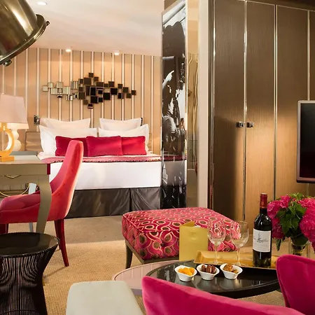 Baume Hotel