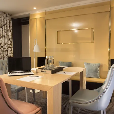 Baume Hotel